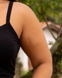 Blusa Plus Size Alcinha com Renda Tellos
