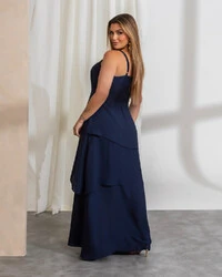 Vestido Plus Size Longo Camadas