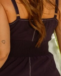 Vestido Plus Size Midi com Pesponto