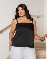 Blusa Plus Size de Alcinha com Detalhe de Renda