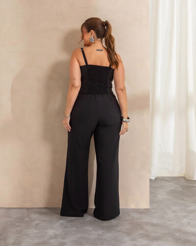 Foto Conjunto Plus Size Calça Pantalona e Cropped Assimetrico Fivela