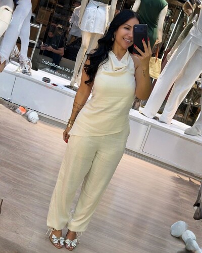 Foto Conjunto Plus Size Blusa Assimétrica e Calça Aladim