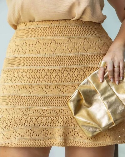 Foto Saia Plus Size Curta Crochet Boho com Forro