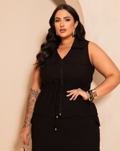 Foto Blusa Plus Size Bolsos e Amarração Cordão