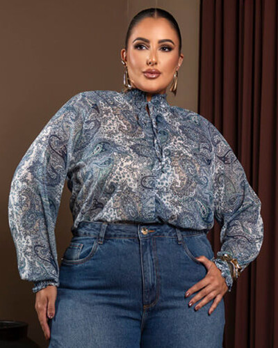 Foto Blusa Plus Size Manga Longa Estampa Pasley
