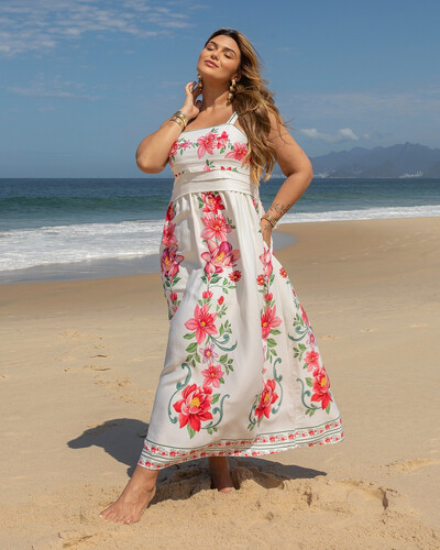 Foto Vestido Plus Size Longo Estampado Alças com Decote Quadrado | Grazy Gouveia