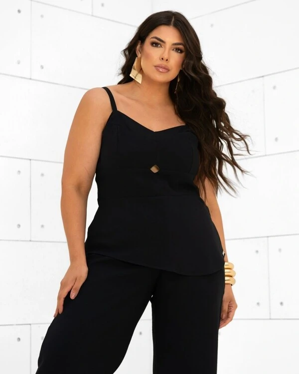 Conjunto Plus Size Calça e Blusa Furo Assimetrica