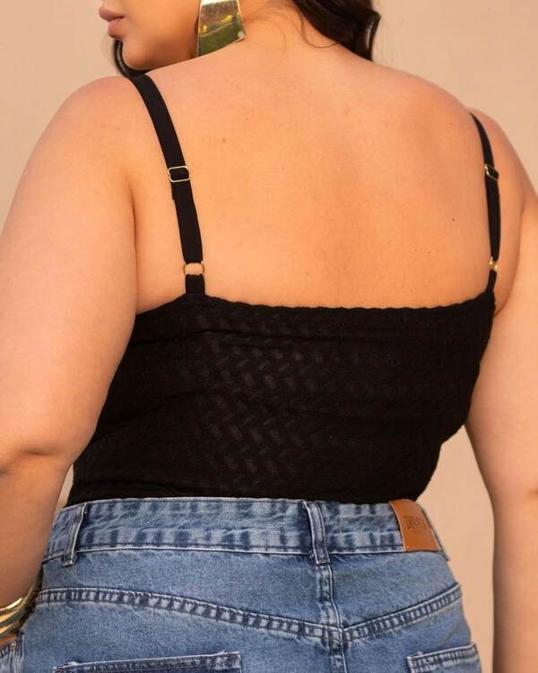 Body Plus Size Fivela Decote