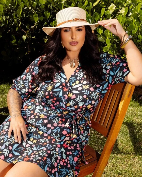Vestido Plus Size Evasê Estampa Floral