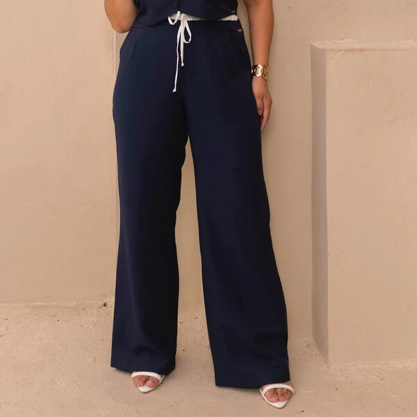 Conjunto Plus Size Colete e Calça Detalhe Cós
