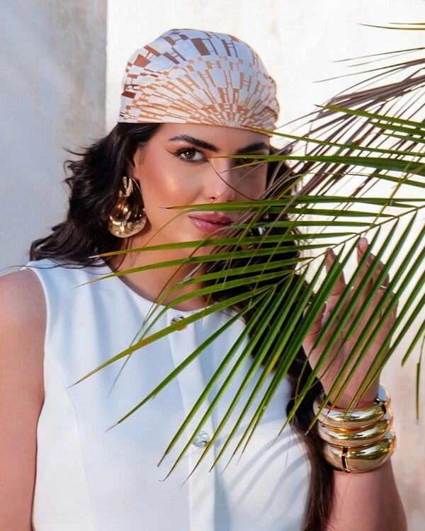 Colete Plus Size Botões Sofisticado