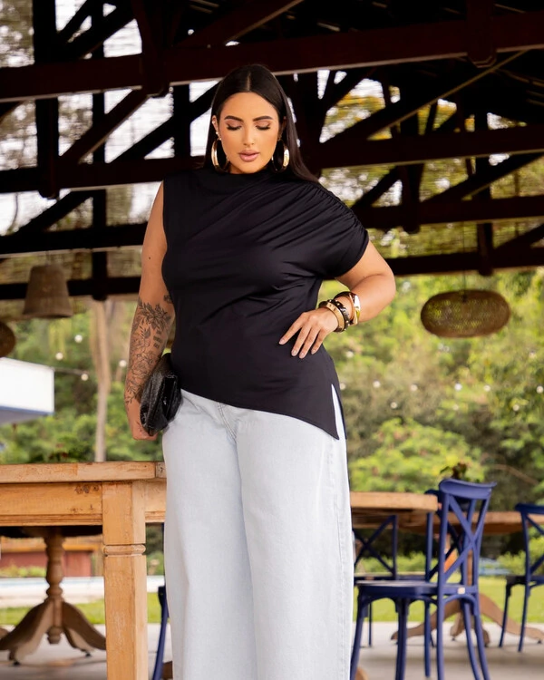 Blusa Plus Size Canelada Assimetricas com Drapeadinho