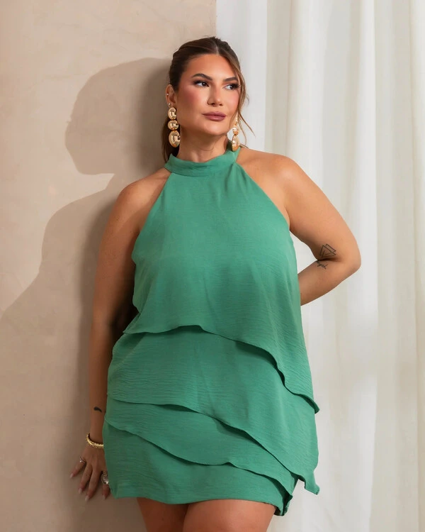 Conjunto Plus Size Short Saia e Blusa Assimetrica com Camadas
