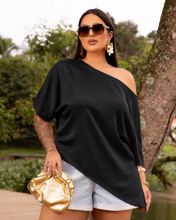 Blusa Plus Size Assimetrica Acetinada