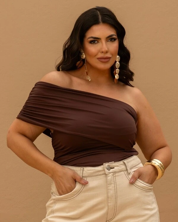 Blusa Plus Size Ombro Unico Drapeado