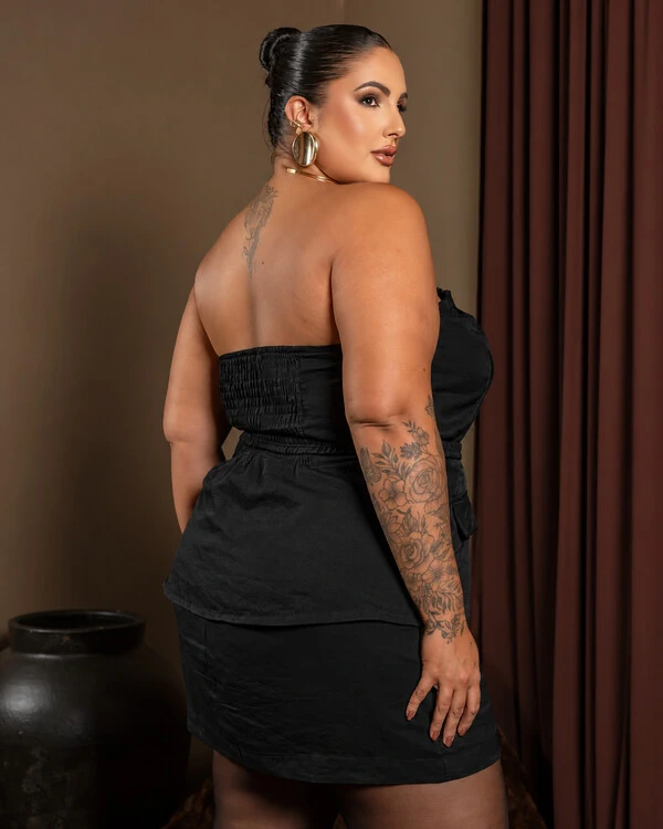 Conjunto Plus Size Tomara que Caia e Short Saia