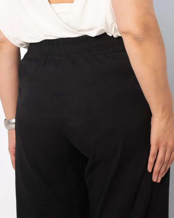 Calça Plus Size Bolso Pala Cargo