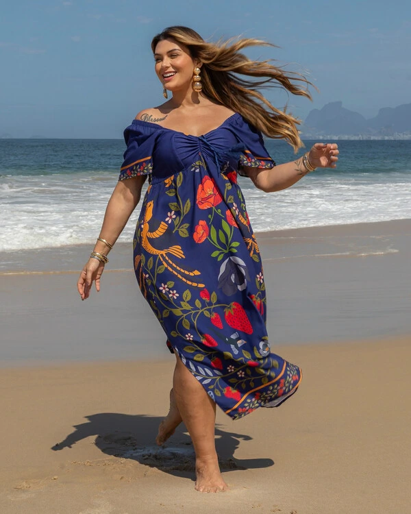 Vestido Plus Size Longo Cigana com Amarril Busto