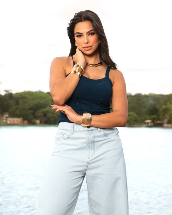 Blusa Plus Size Canelada com Brilhos