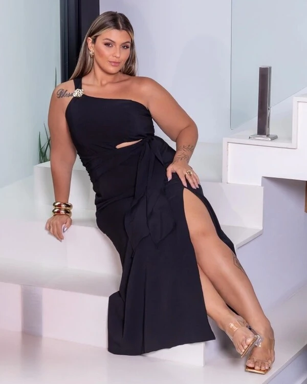 Vestido Plus Size Ombro Só Manga Fivela