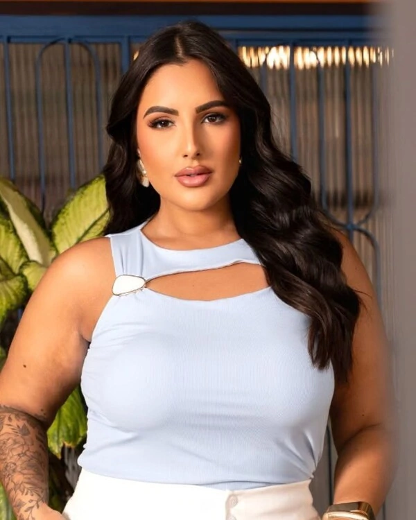 Blusa Plus Size Poliamida Canelada com Fivela