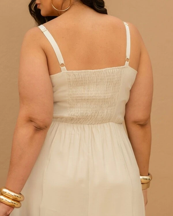 Vestido Midi Plus Size Entremeio