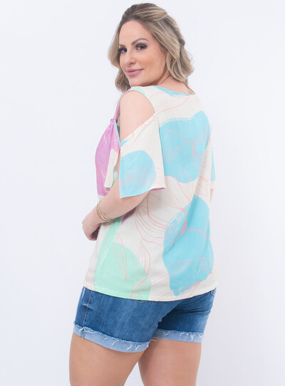 FotoBlusa Plus Size Recorte nas Mangas