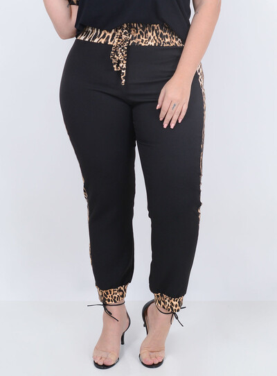 Foto Calça Jogger Animal Print Plus Size