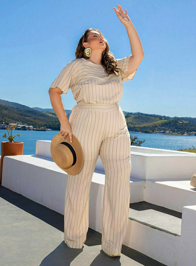 FotoBlusa Plus Size em Viscose com Listras Verticais