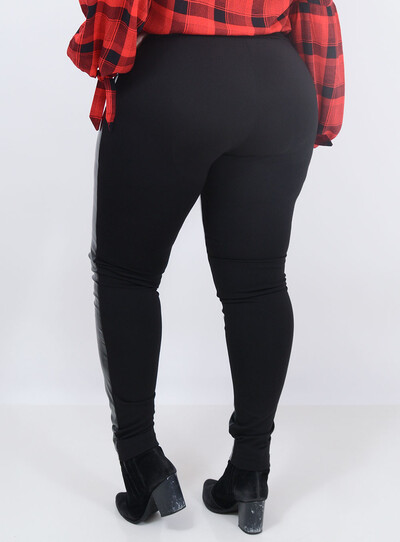 FotoCalça PU Botões Plus Size