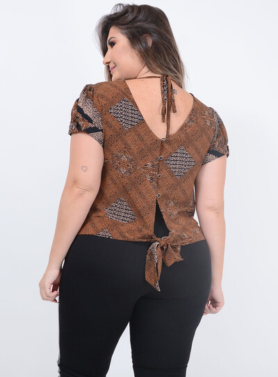 FotoBlusa Choker Animal Print Botões Plus Size