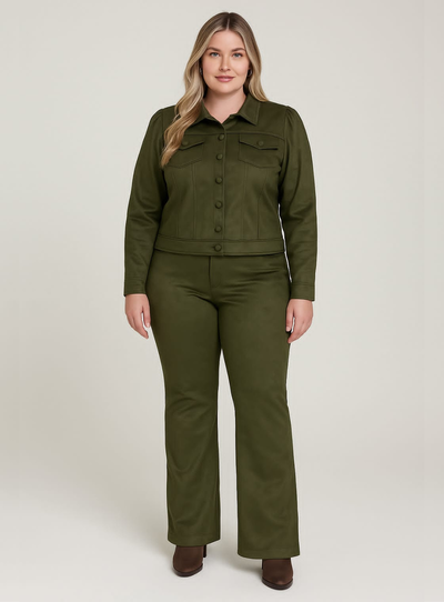 FotoJaqueta Plus Size em Suede com Botões Frontais