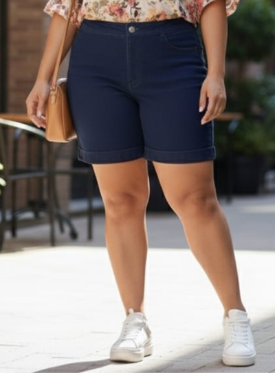 Foto Short Jeans Azul Escuro Barra Dobrada Plus Size com Elastano