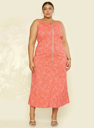 Foto Vestido Plus Size Midi Jacquard Estampado com Zíper Frontal