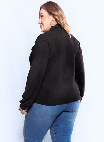 FotoCamisa Plus Size com Gola de Laço em Crepe