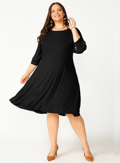 Foto Vestido em Malha Crepe Plus Size Meia Manga com Forro