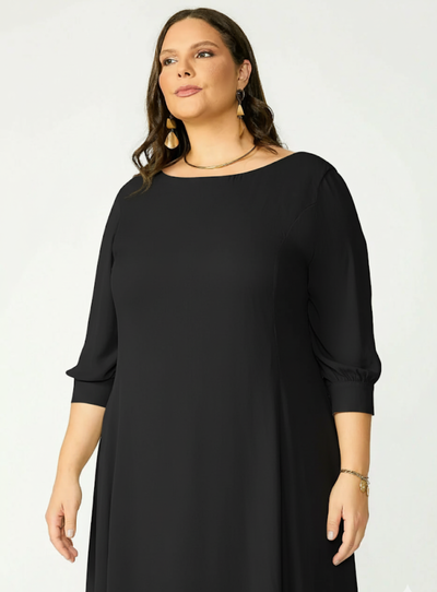 FotoVestido em Malha Crepe Plus Size Meia Manga com Forro