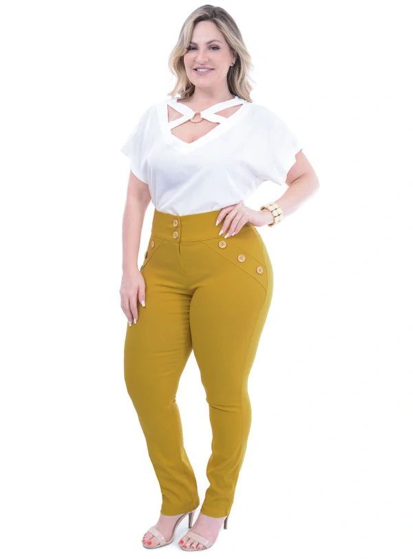 Blusa Plus Size Letônia