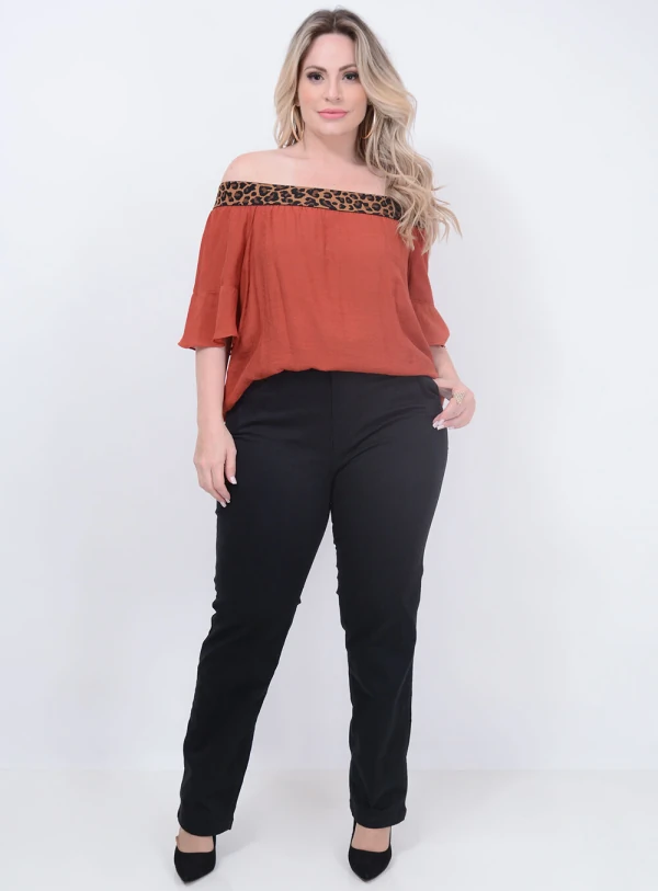 Blusa Ombro a Ombro Animal Print Plus Size