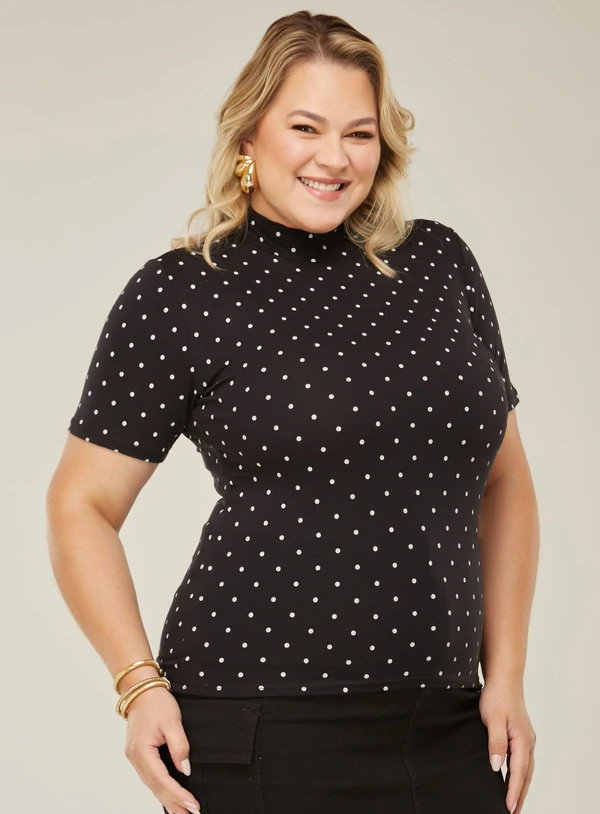 Blusa de Poá Plus Size em Malha de Viscolycra
