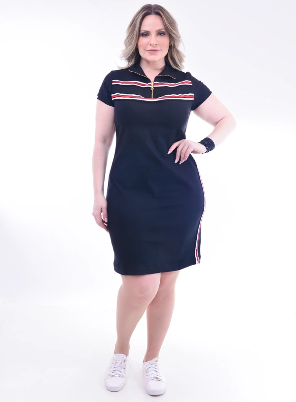 Vestido Plus Size Preto com Listra