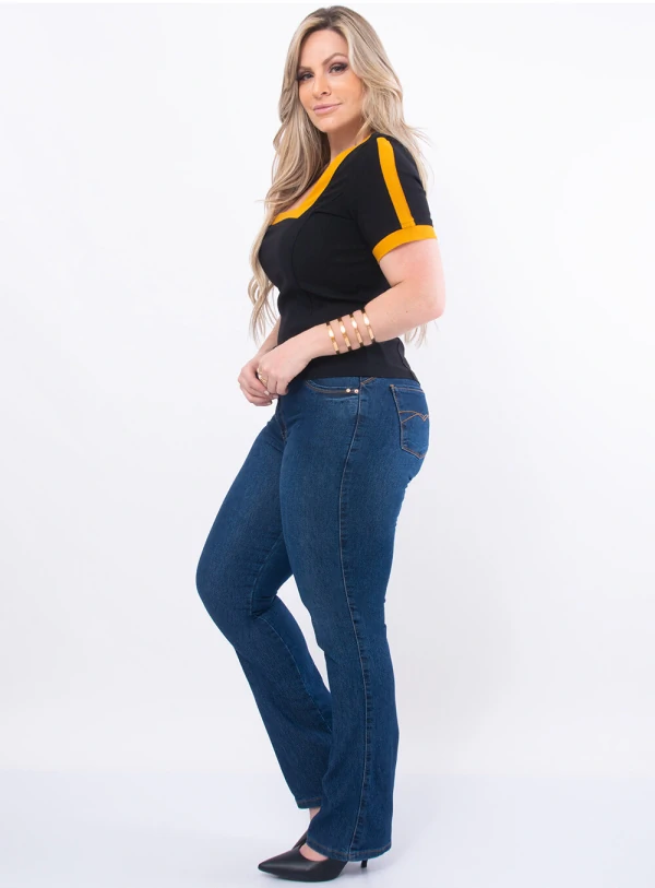 Blusa Plus Size Decote Quadrado