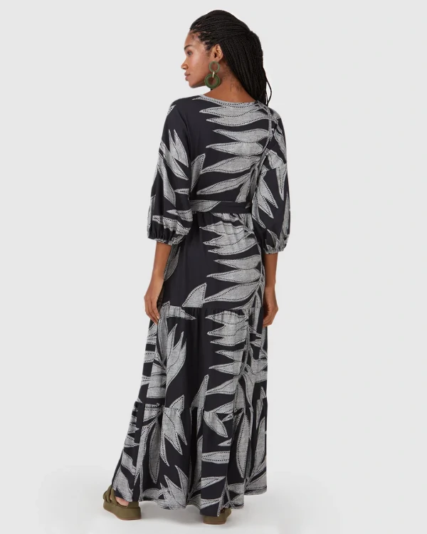 Vestido Amplo Plus Size Camadas Folhagens Malwee