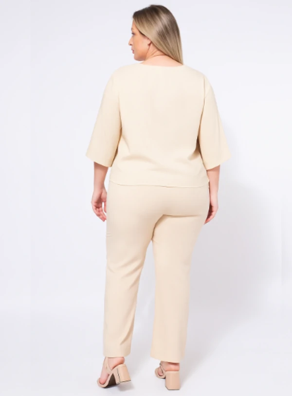 Blusa Plus Size 3 Botões a Vista