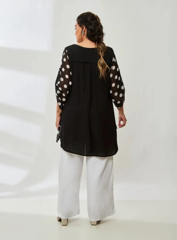 Bata Ampla em Poá Plus Size