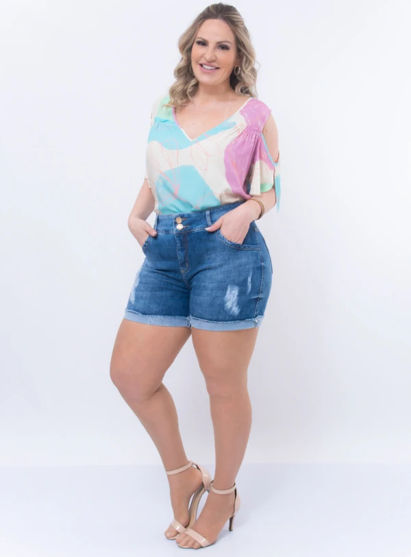 Blusa Plus Size Recorte nas Mangas