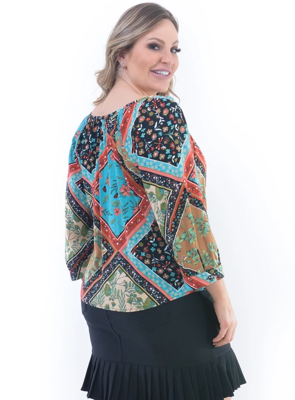 Blusa Plus Size Floral