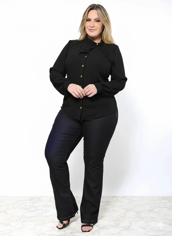 Camisa Plus Size com Gola de Laço em Crepe