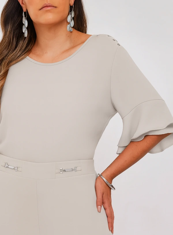 Calça Pantalona Crepe Plus Size com Forro de Poliéster e Aviamento de Metal