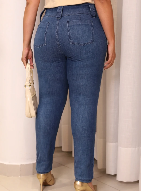 Calça Skinny 3 Botões Plus Size Bolso Embutido